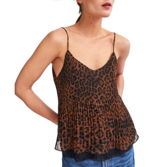 Zara Tops - 🆕🌿ZARA LEOPARD PRINT TOP🌿